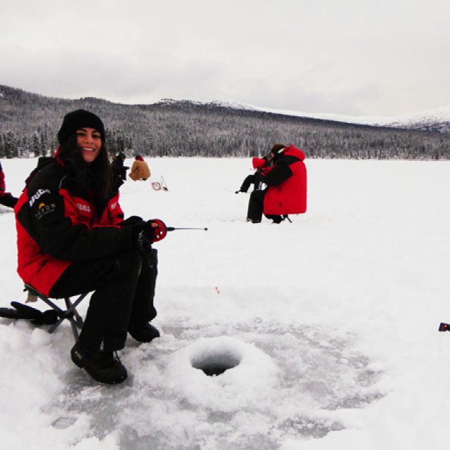 Arctic Day: Ice Fishing | half day (Dec 28, 2015)