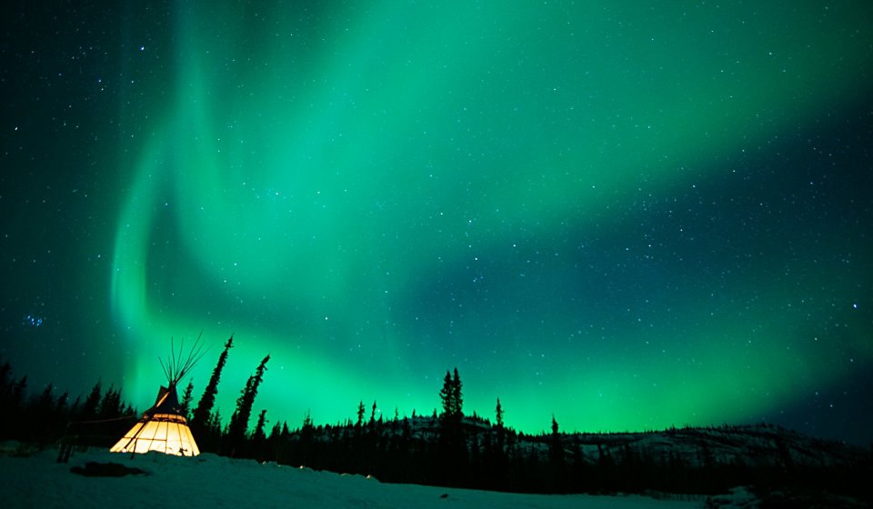 Tour de observación de Auroras | Reserva de animales salvajes y aguas termales