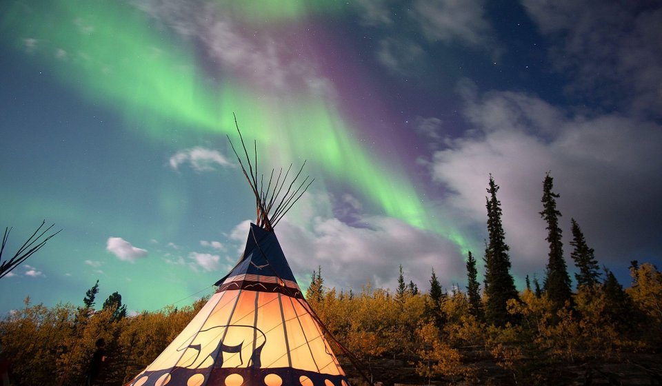 Best Value Aurora Viewing | Wildlife & Hot Springs