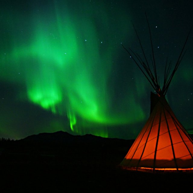 Arctic Day: Aurora Borealis Viewing | evening (Seg 8, 2015)