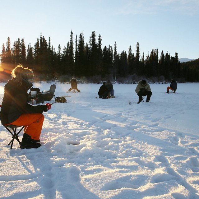 Arctic Day: Ice Fishing | half day (Dec 14, 2018)