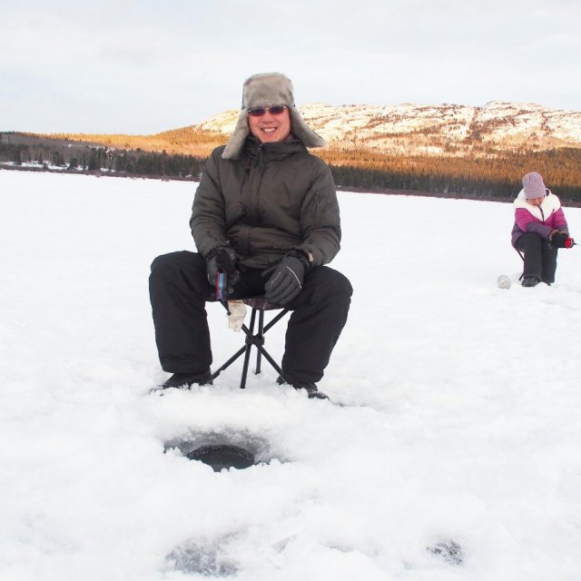 Arctic Day: Ice Fishing | half day (Dec 24, 2019)